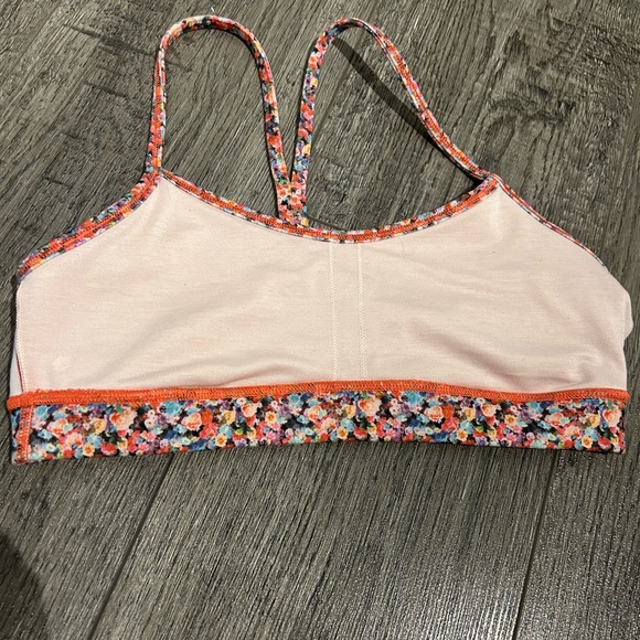 Lululemon Flow Y sports bra - Picture 2 of 6
